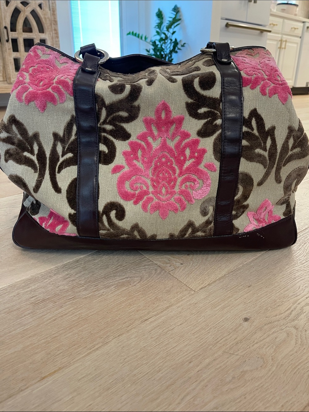 GLENDA GIES Pink and brown damask weekender bag brown leather base & handles